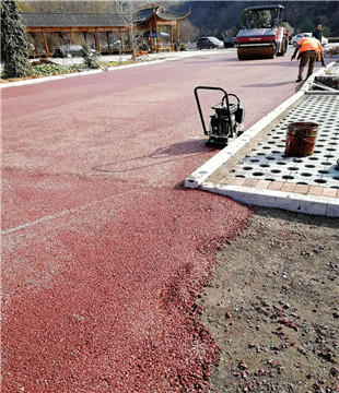 停車(chē)場(chǎng)自行車(chē)道